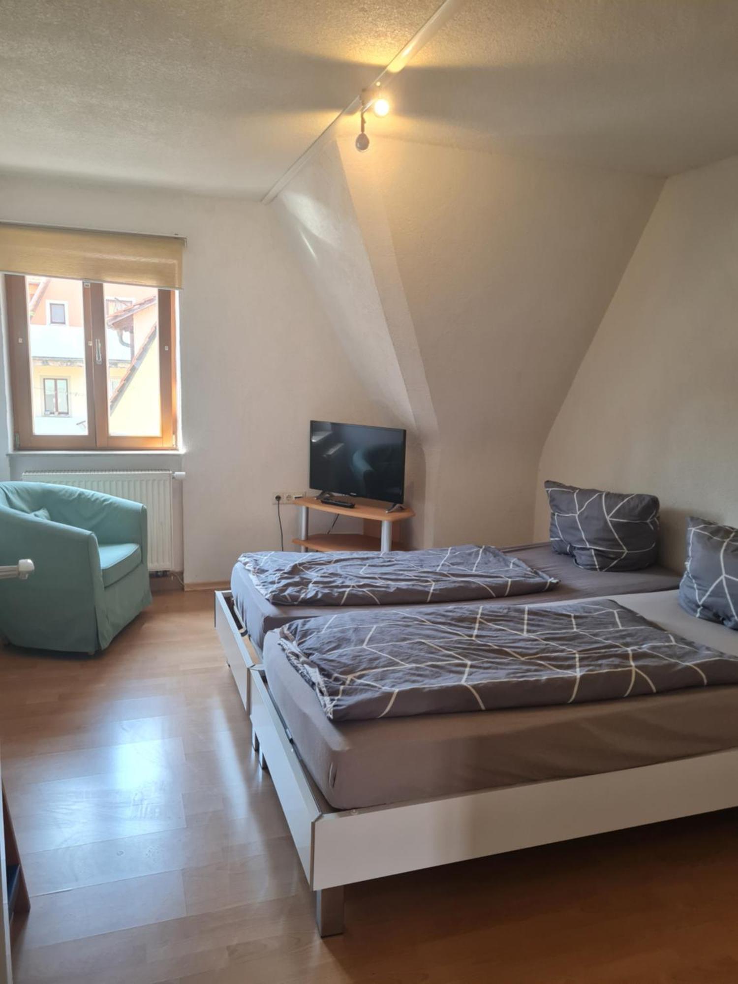 Ferienwohnungen Monteurzimmer Zur Silbernen Kanne Rothenburg ob der Tauber Exterior photo